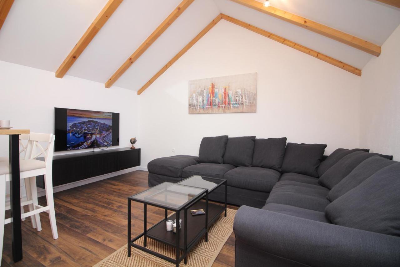Ghetto Apartment Primošten Екстериор снимка