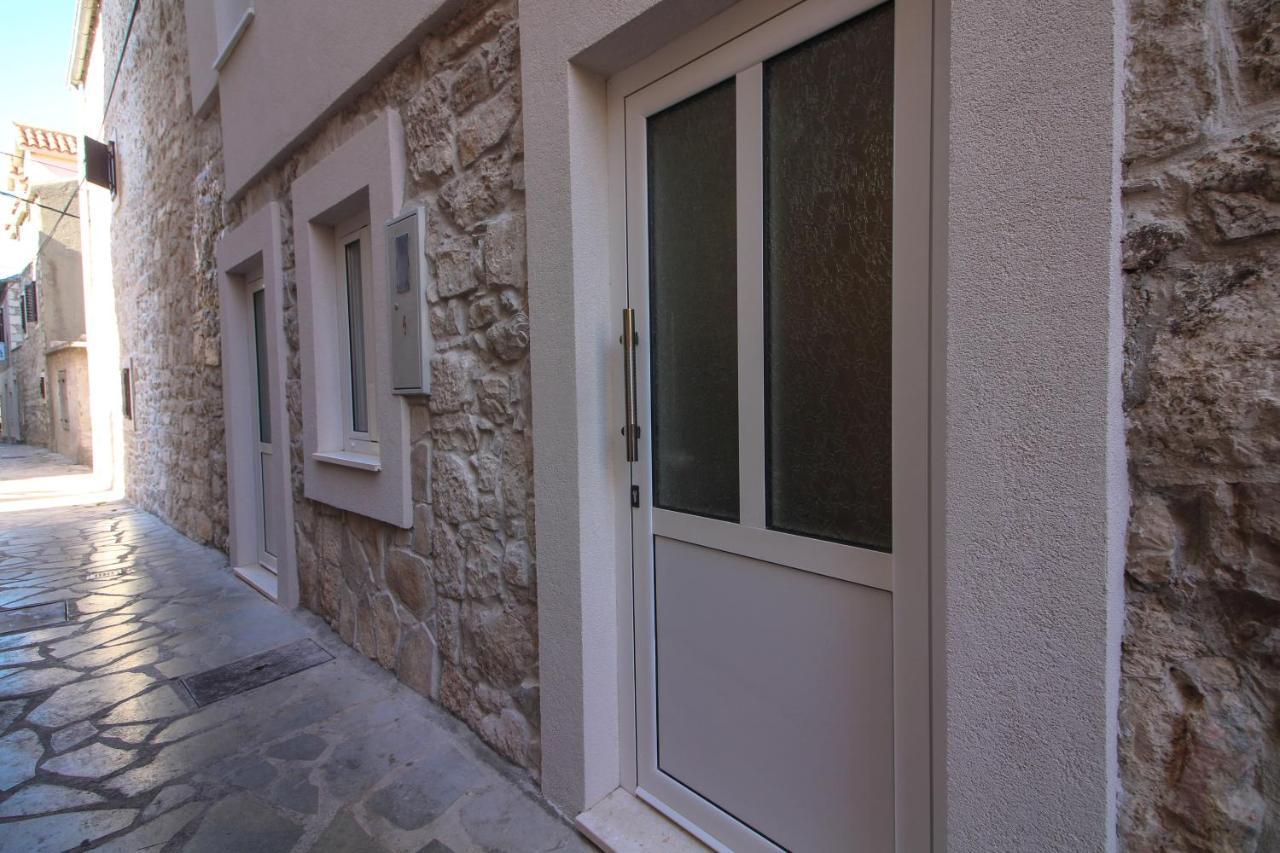 Ghetto Apartment Primošten Екстериор снимка