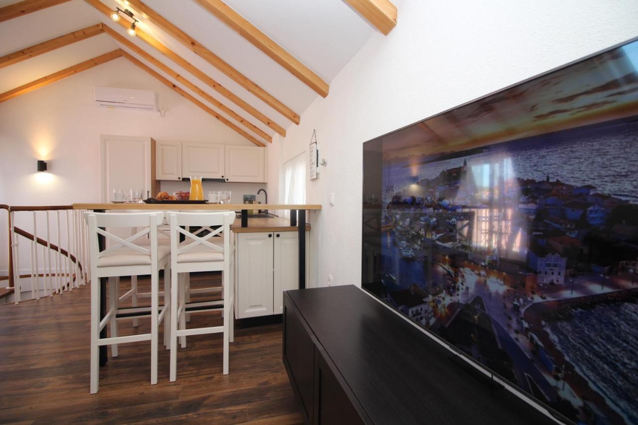 Ghetto Apartment Primošten Екстериор снимка